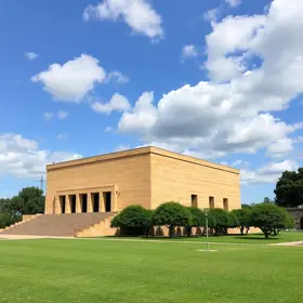Brasília recebe obras do Museu Nacional da Espanha a céu aberto